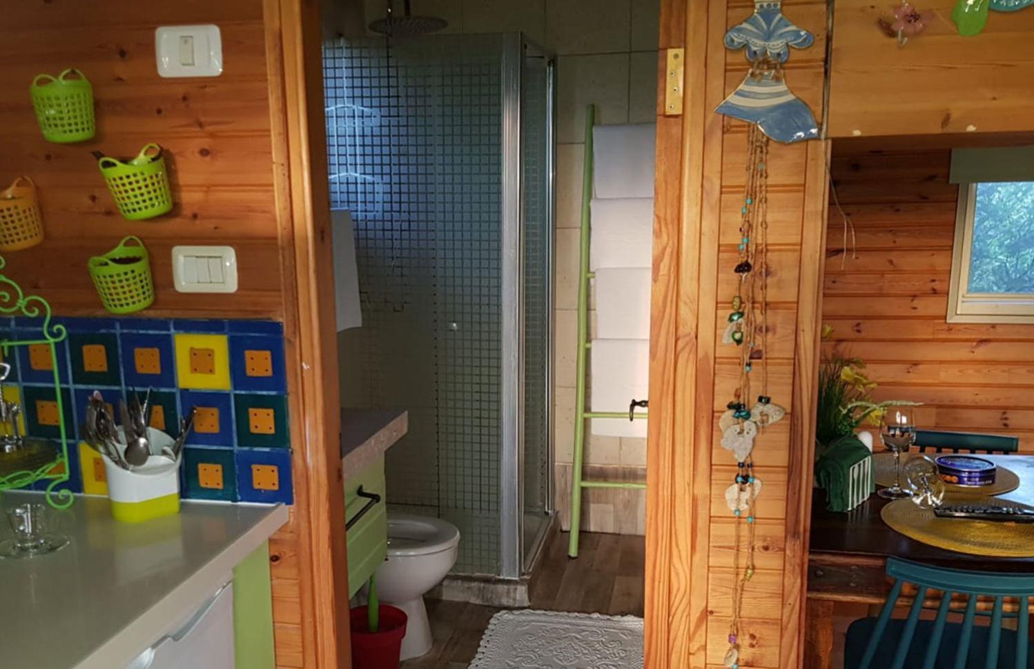 ביקתפוז וקלמנטינה- מתחם בקתות וסוויטות עם ג'קוזי פרטי ובריכה משותפת Hotell Liman Rom bilde